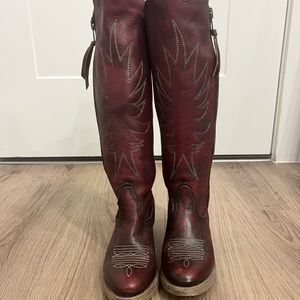 Freebird - Whipser-wine color knee high boot. Size 7. Worn twice